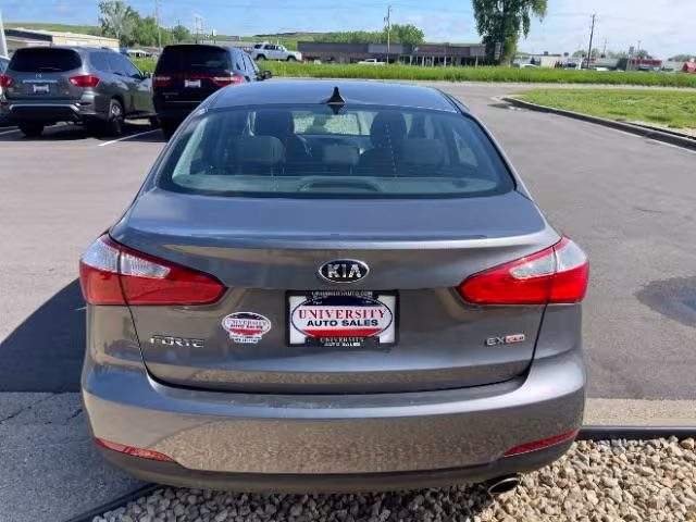 2016 Kia Forte - KNAFX4A84G5549549 - Image #5