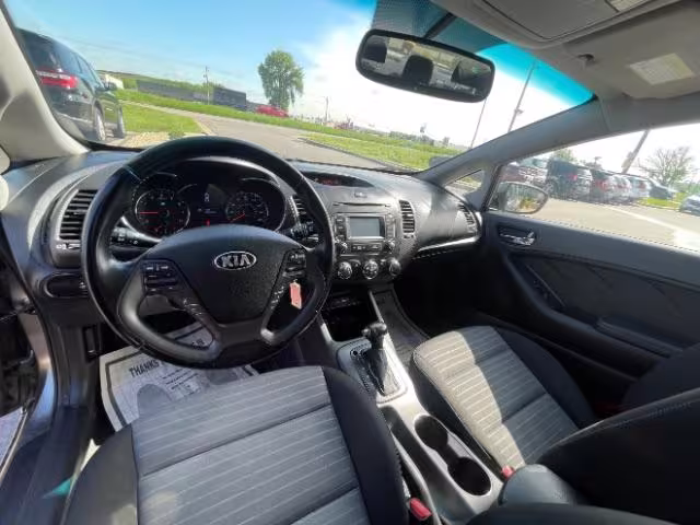 2016 Kia Forte - KNAFX4A84G5549549 - Image #11
